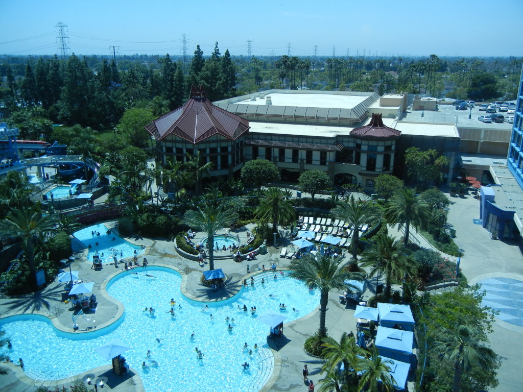 Disneyland Hotel Pool View