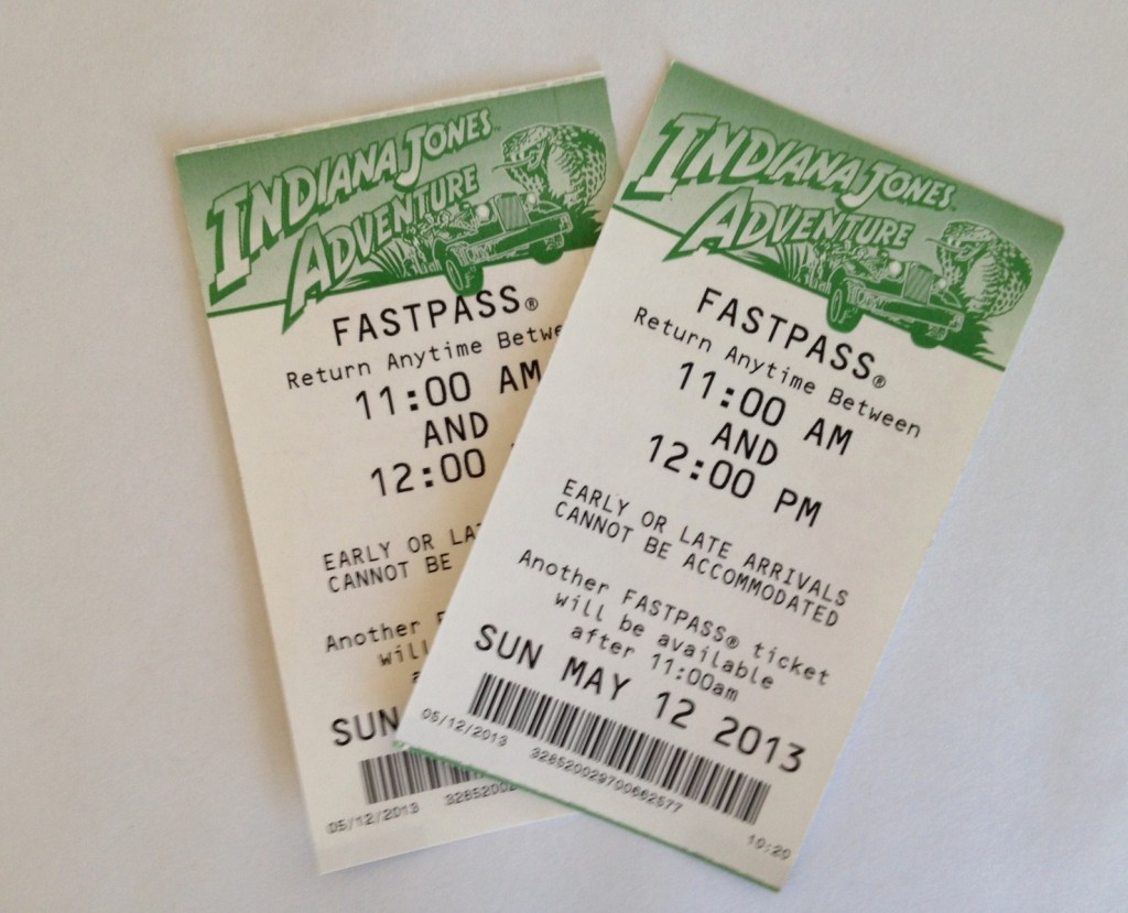 How does Fast Pass work at Disneyland? - The Enchanted Traveler